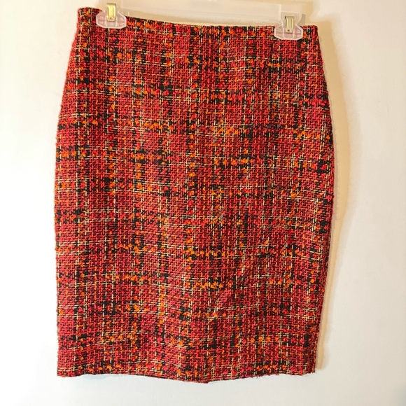 NWT Karl Lagerfeld Paris Pencil Tweed Skirt Knee Length Lined Back Zip Sz 2 - Picture 3 of 8